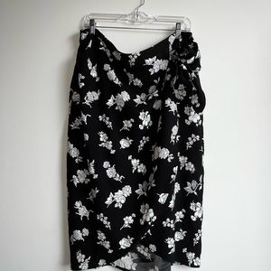 Black and White Loft Outlet Wrap Skirt!